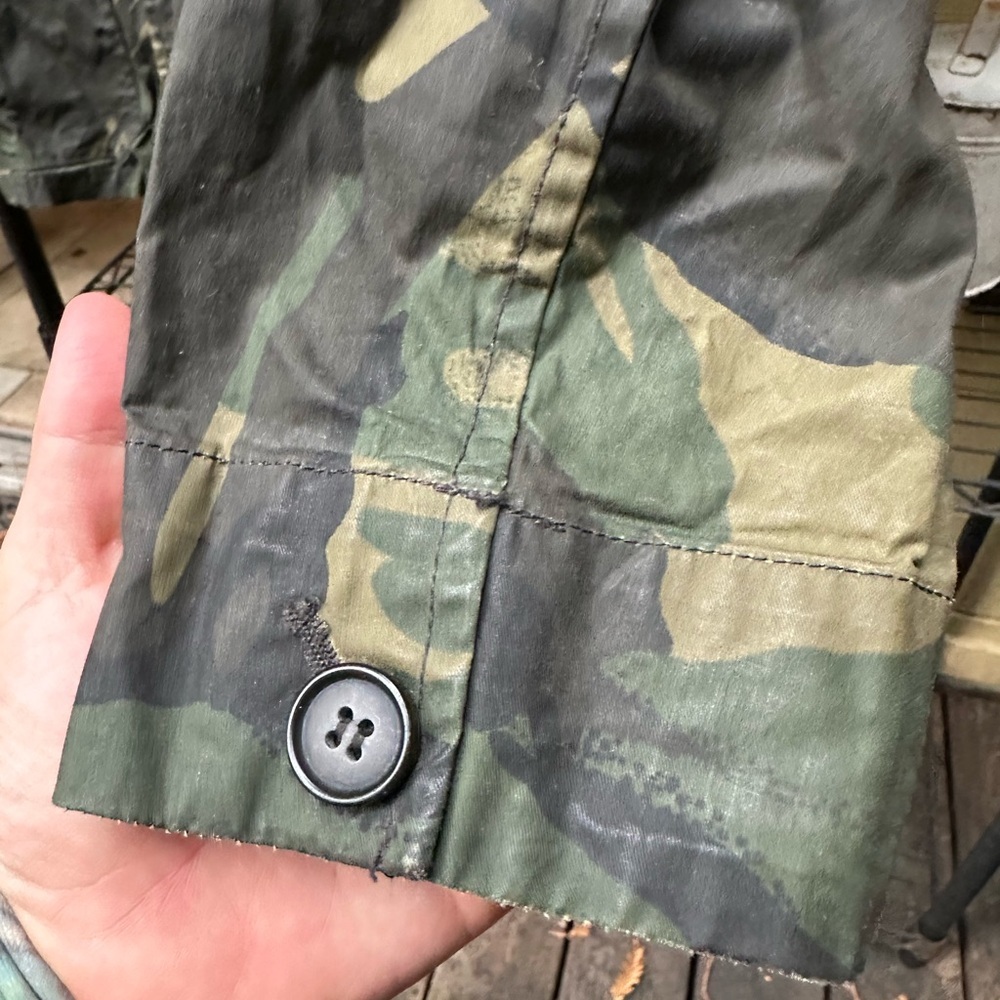 ALLSAINTS SPITALFIELDS Camo Wax Spurr Hardy Blazer XL EUC
3 pocket button down - Picture 11 of 11